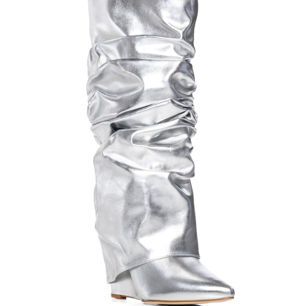 Azalea Wang "Glistening CoverGirl"  Metallic Silver Ankle Boots - Picture 5 of 11